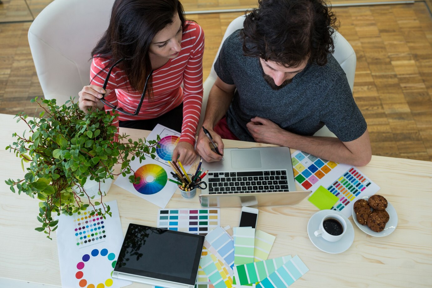 Choosing the Best Graphic Design Services for Your Brand